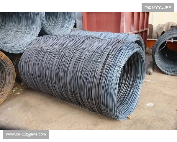 松本山雅主场钢筋部件坠落事故重500公斤 造成严重安全隐患