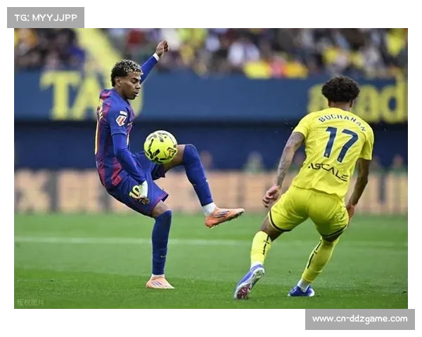 巴萨2-0比利亚雷亚尔，拉菲尼亚点射亚马尔破门